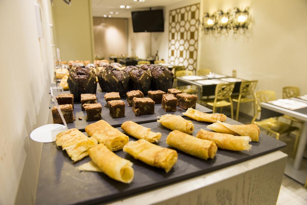 Hotel Fruela Овиедо Екстериор снимка