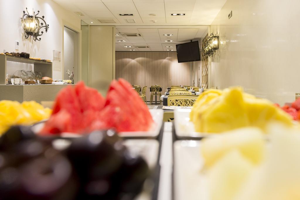 Hotel Fruela Овиедо Екстериор снимка