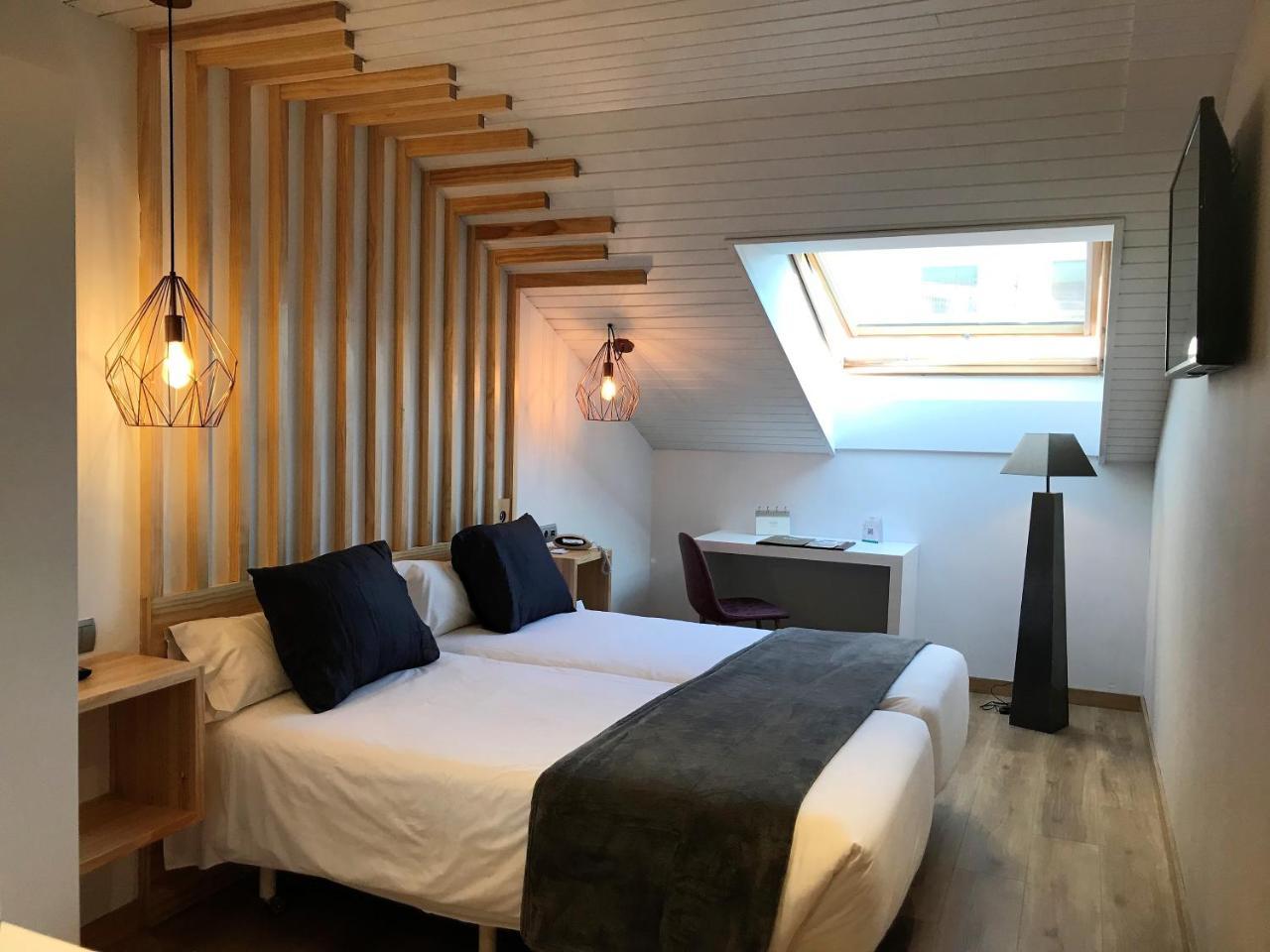Hotel Fruela Овиедо Екстериор снимка