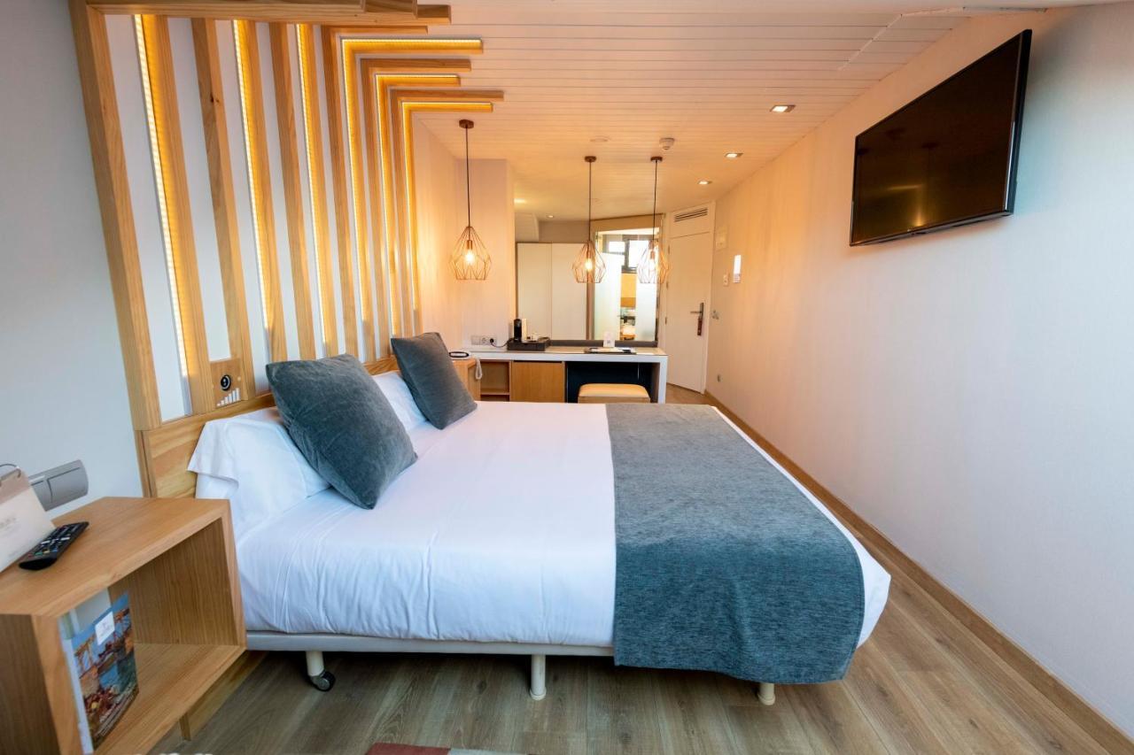 Hotel Fruela Овиедо Екстериор снимка